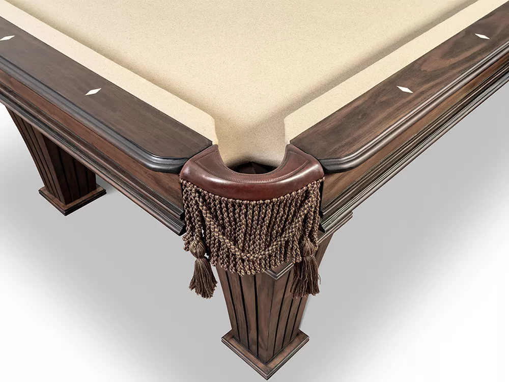 Brittany Cinnamon Rail Corner